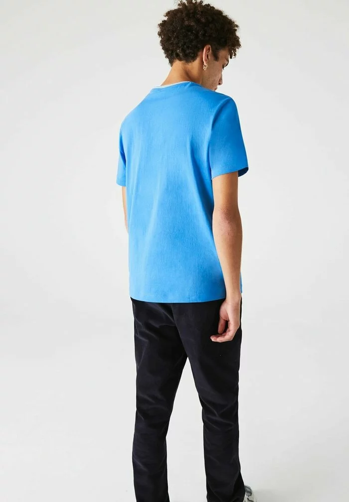 Lacoste T-shirt Basique - Bleu / Blanc 2 Lacoste T-shirt Basique - Bleu / Blanc – Image 2