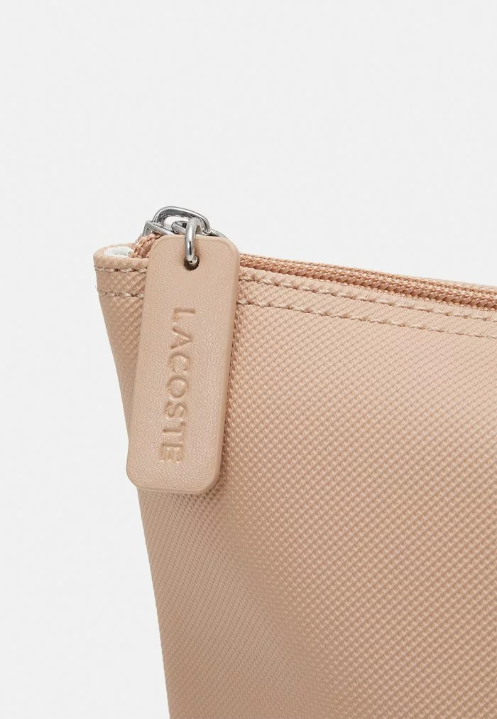 Lacoste Cabas - Amande 4 Lacoste Cabas - Amande – Image 4