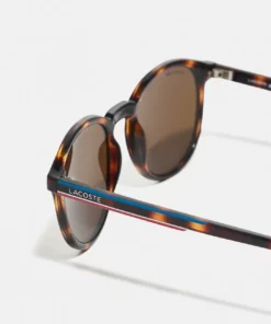 Lacoste UNISEX - Lunettes De Soleil - Havana 6 Lacoste UNISEX - Lunettes De Soleil - Havana -Lacoste Soldes Magasin 103949cd7eb64475a5e2e12156e96bae