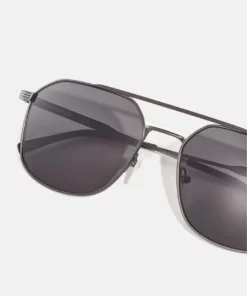 Lacoste Lunettes De Soleil - Matte Dark Grey 9 Lacoste Lunettes De Soleil - Matte Dark Grey -Lacoste Soldes Magasin 165dac9b4c714c4a92376062eee58f46