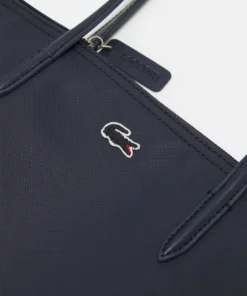 Lacoste Cabas - Calli Typo Eclipse Genet -Lacoste Soldes Magasin 1d07981b6ba546a0bb3d393149caff1c