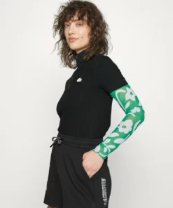 Lacoste EXCLUSIVE - Short - Black 11 Lacoste EXCLUSIVE - Short - Black -Lacoste Soldes Magasin 1f0acf38de0f41eeacfbdc72f0856cda