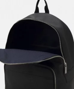 Lacoste CITY COURT UNISEX - Sac à Dos - Noir -Lacoste Soldes Magasin 1f4f9caa0aa74c2db90c588f7837d825
