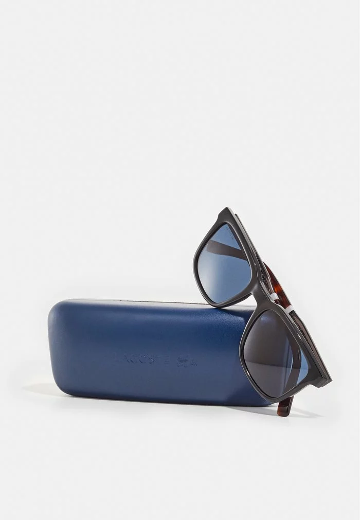 Lacoste Lunettes De Soleil - Black 4 Lacoste Lunettes De Soleil - Black – Image 4