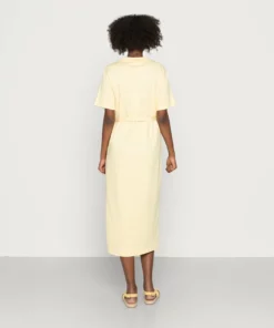 Lacoste Robe En Jersey - Napolitan Yellow -Lacoste Soldes Magasin 24a420afc01140eda08129c710f23bbe