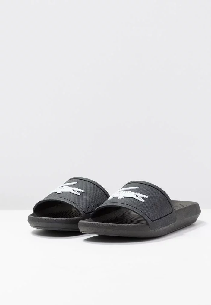Lacoste CROCO SLIDE - Sandales De Bain - Black 5 Lacoste CROCO SLIDE - Sandales De Bain - Black – Image 5