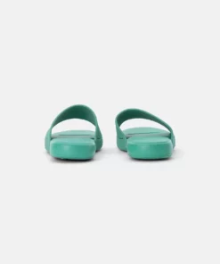 Lacoste SLIDE - Mules - Green White -Lacoste Soldes Magasin 2e7e2aca78d04ba9a34395b45a9b2319