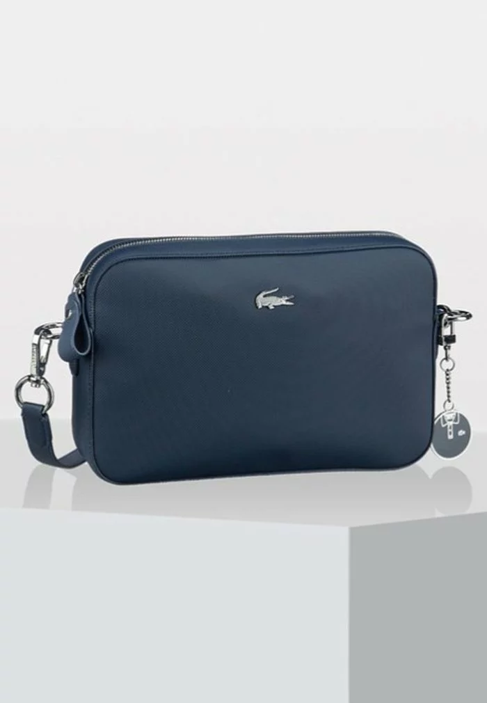 Lacoste Sac Bandoulière - Peacoat 1 Lacoste Sac Bandoulière - Peacoat