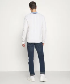 Lacoste Pullover - Flour Overview-scille-abysm -Lacoste Soldes Magasin 357950b70e284e7eb849982803bc15d9