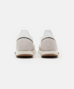 Lacoste MATCH BREAK - Baskets Basses - Offwhite/dark Green -Lacoste Soldes Magasin 3689b5eed02a4dedaddb98629b6eaf37