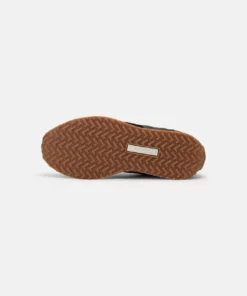 Lacoste COURT PACE - Baskets Basses - Black 10 Lacoste COURT PACE - Baskets Basses - Black -Lacoste Soldes Magasin 36c06ac6920649329940894411ed5cfb