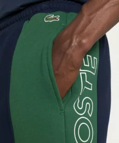 Lacoste UNISEX - Short - Navy Blue/red Green 9 Lacoste UNISEX - Short - Navy Blue/red Green -Lacoste Soldes Magasin 38c0ac5e628d4a5ebdeb1fb57a952001