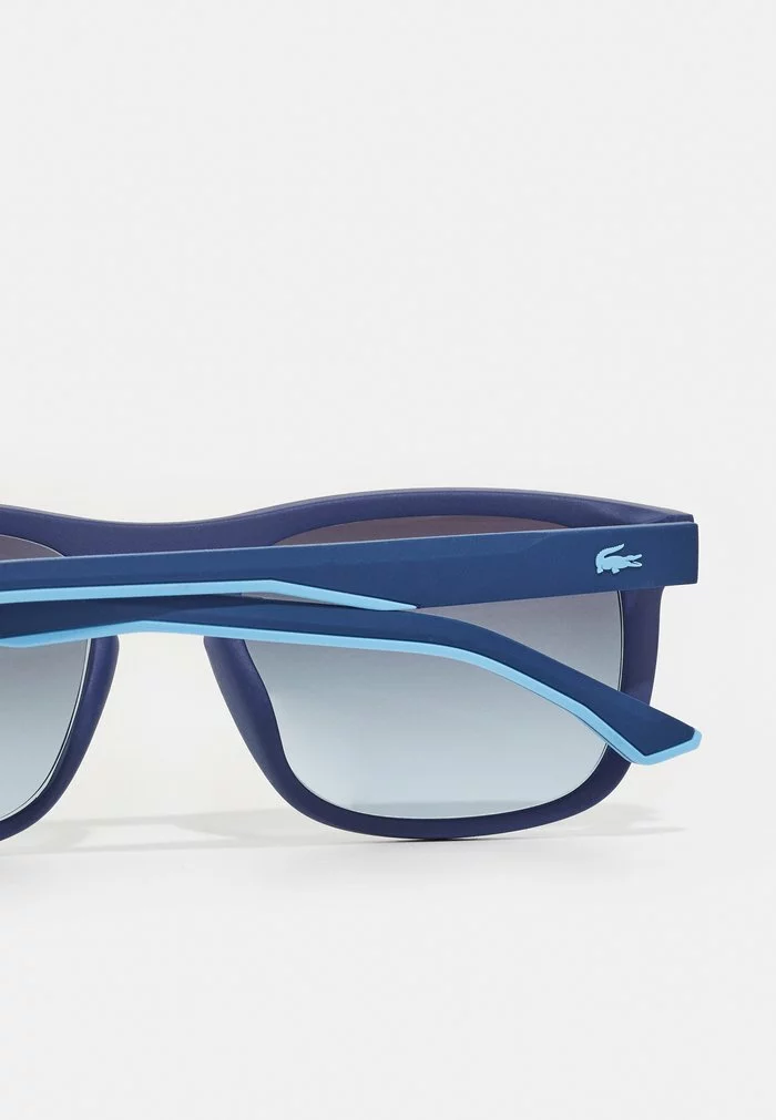 Lacoste Lunettes De Soleil - Matte Blue 3 Lacoste Lunettes De Soleil - Matte Blue – Image 3