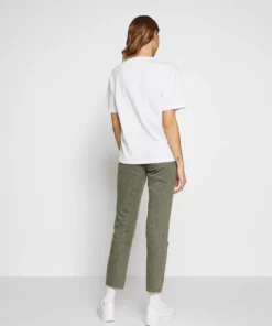 Lacoste T-shirt Basique - White 8 Lacoste T-shirt Basique - White -Lacoste Soldes Magasin 3d46c5389e414a698c05ae6b78ea4613