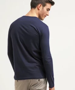 Lacoste T-shirt à Manches Longues - Navy Blue 8 Lacoste T-shirt à Manches Longues - Navy Blue -Lacoste Soldes Magasin 40f801ff5dfe4864a7db8d7a1f378559