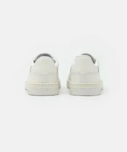 Lacoste COURT - Baskets Basses - Off White 9 Lacoste COURT - Baskets Basses - Off White -Lacoste Soldes Magasin 445aa966a4d44045b454a9db3c601a78