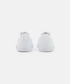 Lacoste LEROND UNISEX - Baskets Basses - White 8 Lacoste LEROND UNISEX - Baskets Basses - White -Lacoste Soldes Magasin 44bd3df4ed114fcdb45b972b5dc9467c