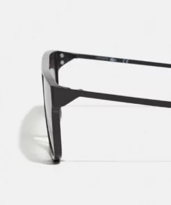 Lacoste UNISEX - Lunettes De Soleil - Onyx -Lacoste Soldes Magasin 478fe0bd0aa34e7eba0e70bea1f0cc3c