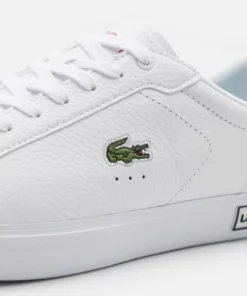 Lacoste POWERCOURT - Baskets Basses - White/navy/red -Lacoste Soldes Magasin 4a319172fae04ada93e0dc05a3ecb979
