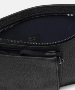 Lacoste SOFT MATE - Sac Bandoulière - Black -Lacoste Soldes Magasin 4aae1fdd2e3d4e9ba2812625426cb09f
