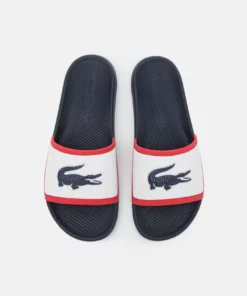 Lacoste CROCO SLIDE - Sandales De Bain - White/navy/red -Lacoste Soldes Magasin 4eebfd8b64eb446489026a9746e91032