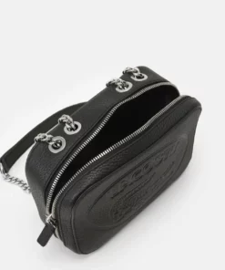 Lacoste NF3391NL - Sac Bandoulière - Black 10 Lacoste NF3391NL - Sac Bandoulière - Black -Lacoste Soldes Magasin 500df2eb1b254e5fafce55056f05c0c0