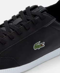 Lacoste GRADUATE CAP - Baskets Basses - Black/white 11 Lacoste GRADUATE CAP - Baskets Basses - Black/white -Lacoste Soldes Magasin 51508e6371534a10a4cb710e8727d9ee