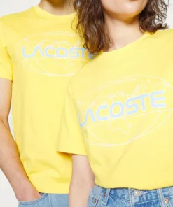 Lacoste EXCLUSIVE UNISEX GUEOE - T-shirt Imprimé - Yellow -Lacoste Soldes Magasin 531ce19fd0f54388a8c9ab9ca4f53a5c