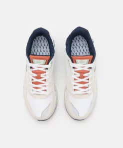 Lacoste STORM - Baskets Basses - Offwhite/blue 9 Lacoste STORM - Baskets Basses - Offwhite/blue -Lacoste Soldes Magasin 54a135eeaf13455b9091ec832d953f2e