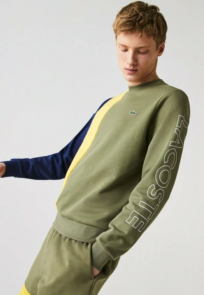 Lacoste Sweatshirt - Khaki Grün / Gelb / Blau 1 Lacoste Sweatshirt - Khaki Grün / Gelb / Blau