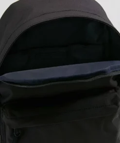 Lacoste BACKPACK - Sac à Dos - Black -Lacoste Soldes Magasin 59bd00e107264c9dbe27e4a3cedce9ba