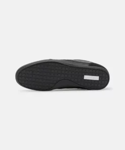 Lacoste CHAYMON - Baskets Basses - Black -Lacoste Soldes Magasin 625bfb3bfe3942b3aa15f9859602120f