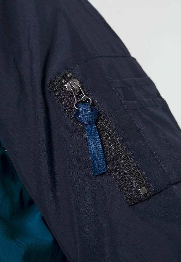 Lacoste Blouson Bomber - Black/dark Blue 6 Lacoste Blouson Bomber - Black/dark Blue – Image 6