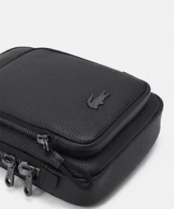 Lacoste SOFT MATE - Sac Bandoulière - Black -Lacoste Soldes Magasin 640babec55324098a9541733c516df1b