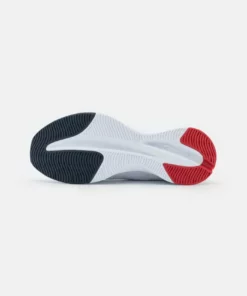 Lacoste RUN SPIN - Baskets Basses - White/navy/red -Lacoste Soldes Magasin 6a77ff9c987c4e009462999e9fd5e5c9