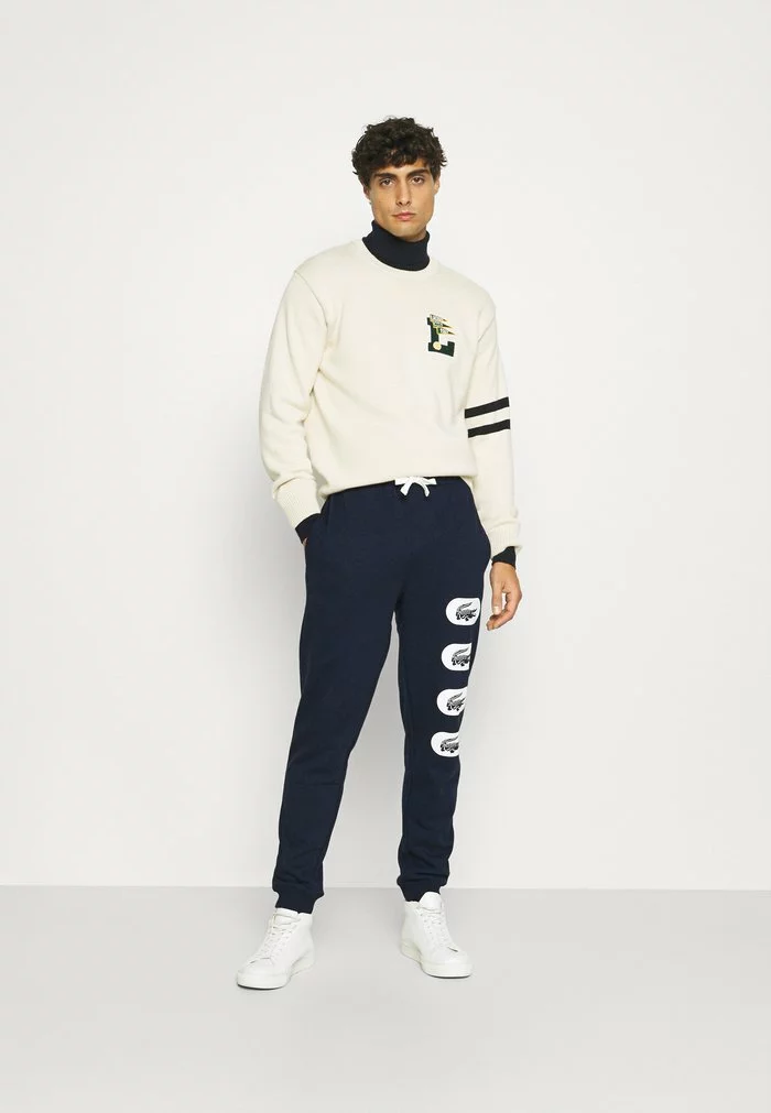 Lacoste Pantalon De Survêtement - Navy Blue 2 Lacoste Pantalon De Survêtement - Navy Blue – Image 2