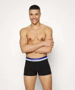 Lacoste 3 PACK - Shorty - White/black Cosmic -Lacoste Soldes Magasin 6eea34208aa146f59213015755b4a4ad