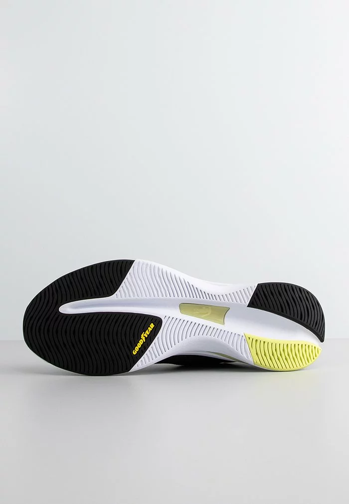 Lacoste RUN - Baskets Basses - Blk Lt Ylw 4 Lacoste RUN - Baskets Basses - Blk Lt Ylw – Image 4