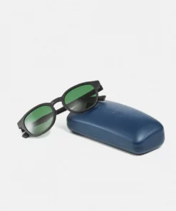 Lacoste UNISEX - Lunettes De Soleil - Matte Black -Lacoste Soldes Magasin 83de2cc19593474580217bbe73811cfa