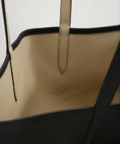 Lacoste Sac à Main - Black Warm Sand 12 Lacoste Sac à Main - Black Warm Sand -Lacoste Soldes Magasin 840daea54c034f088440a6792a456f01