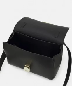 Lacoste Sac Bandoulière - Noir -Lacoste Soldes Magasin 87617603adcd4dc39503095b223ad209