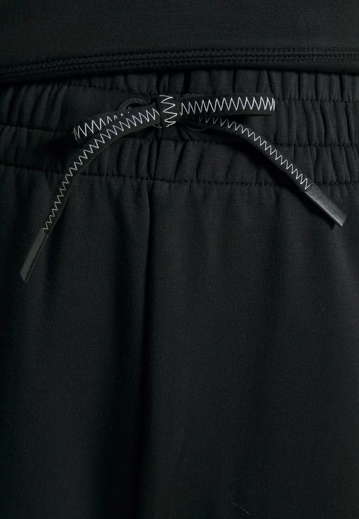 Lacoste EXCLUSIVE - Pantalon De Survêtement - Black 7 Lacoste EXCLUSIVE - Pantalon De Survêtement - Black – Image 7