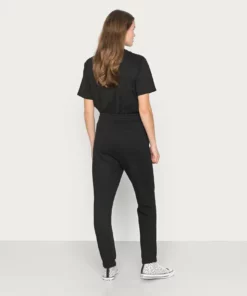 Lacoste EXCLUSIVE - Pantalon De Survêtement - Black 7 Lacoste EXCLUSIVE - Pantalon De Survêtement - Black -Lacoste Soldes Magasin 8f26f2af8531417dbdbce9b9fb6034c5