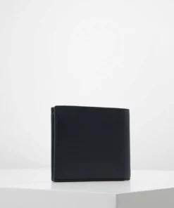 Lacoste BILLFOLD COIN - Portefeuille - Marine 7 Lacoste BILLFOLD COIN - Portefeuille - Marine -Lacoste Soldes Magasin 930da4a177c2449999f9709546ab7ea5