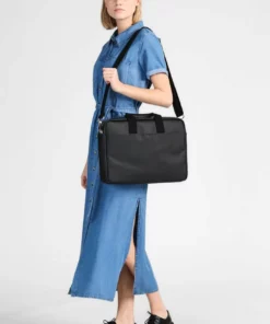 Lacoste Mallette - Black -Lacoste Soldes Magasin 98011b6dd97e4d04aa598632a5b0c6c5