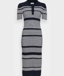 Lacoste Robe Pull - Navy Blue/flour -Lacoste Soldes Magasin 981a70434be74b908a903633e775f84c