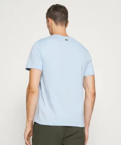 Lacoste T-shirt Imprimé - Calanque 9 Lacoste T-shirt Imprimé - Calanque -Lacoste Soldes Magasin 9b912315c11d4744946d4a6c226a7776