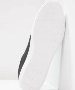 Lacoste LEROND BL 2 CAM - Baskets Basses - Black 10 Lacoste LEROND BL 2 CAM - Baskets Basses - Black -Lacoste Soldes Magasin 9ba5e5c883ed49d3a44d7551826ca0a6