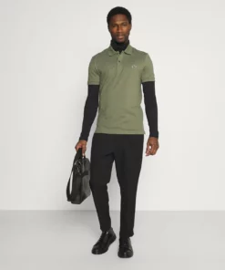 Lacoste Polo - Tank 9 Lacoste Polo - Tank -Lacoste Soldes Magasin 9eb4b6de19f04429802ad24cfa7dc718