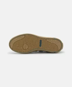Lacoste GRIPSHOT - Baskets Basses - White/dark Green 10 Lacoste GRIPSHOT - Baskets Basses - White/dark Green -Lacoste Soldes Magasin a4e94435b5da495fa8759d9e98bc74fd